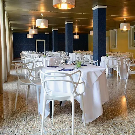فندق Terme Di Castel San Pietro 3*