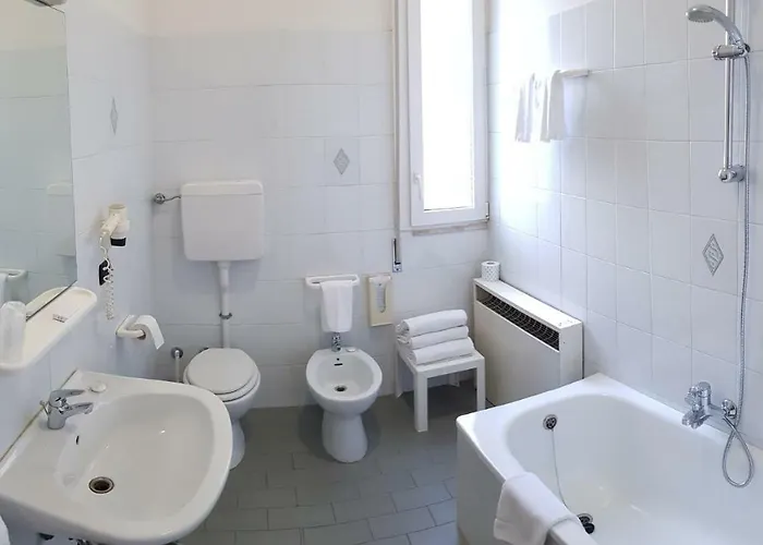 Hotel Terme Di Castel San Pietro 3*