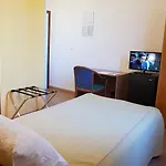 מלון Terme Di Castel San Pietro 3*