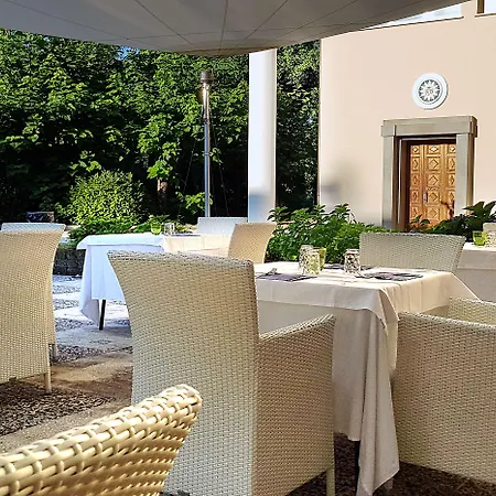 Terme Di Castel San Pietro Szálloda 3*