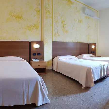 Terme Di Castel San Pietro ホテル カステル・サン・ピエトロ・テルメ