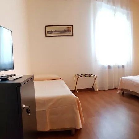 Terme Di Castel San Pietro Szálloda 3*