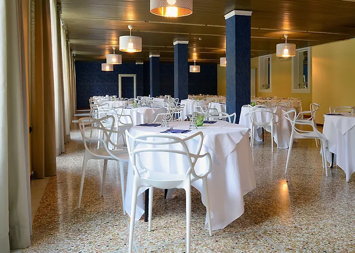 ホテル Terme Di Castel San Pietro カステル・サン・ピエトロ・テルメ