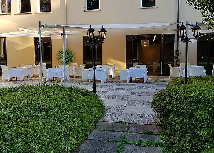 Terme Di Castel San Pietro 3*