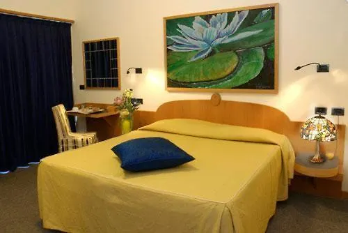 Terme Di Castel San Pietro 3*